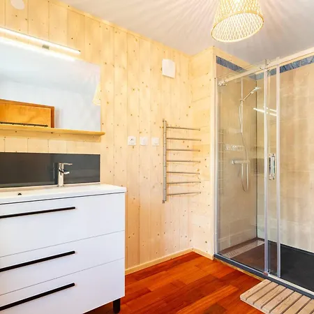 Prázdninový dům Maison A Pour 8, Proche Lac, Jardin Et Poele A Bois - Fr-1-695-73 Génos